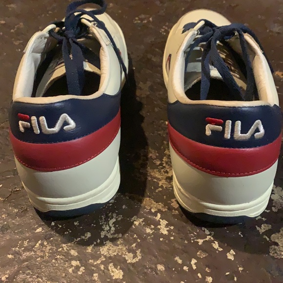 Classic pumas - Picture 3 of 3